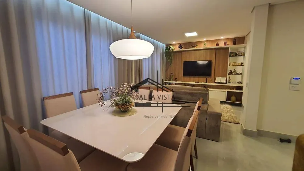 Casa, 3 quartos, 300 m² - Foto 1