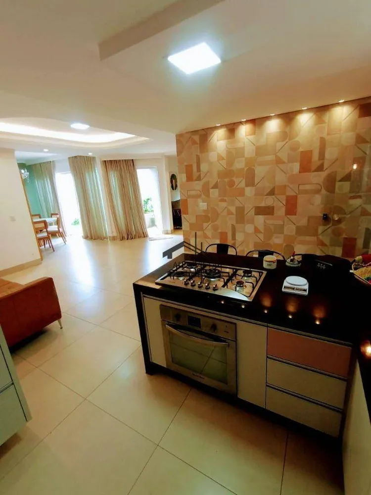 Casa, 4 quartos, 355 m² - Foto 4