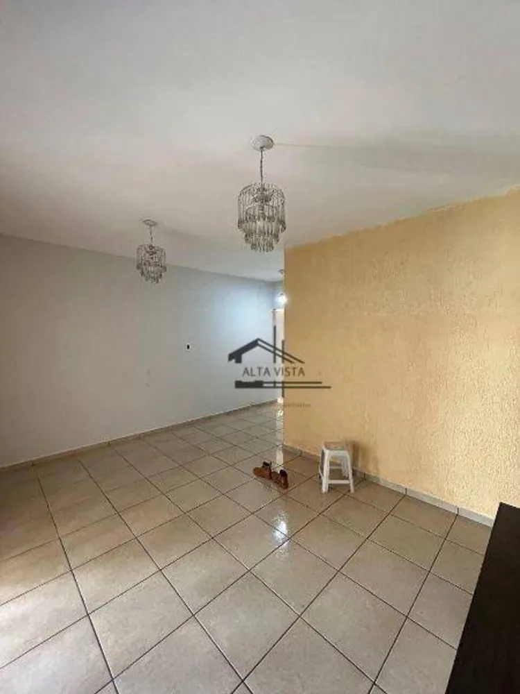 Casa, 3 quartos, 230 m² - Foto 3