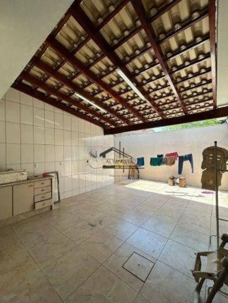 Casa, 3 quartos, 230 m² - Foto 13