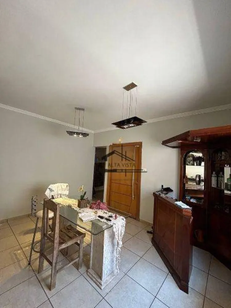 Casa, 3 quartos, 230 m² - Foto 4