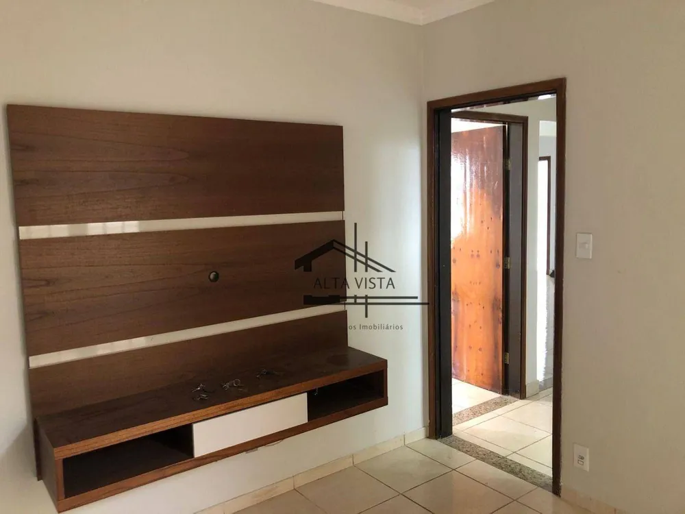 Casa, 3 quartos, 190 m² - Foto 2