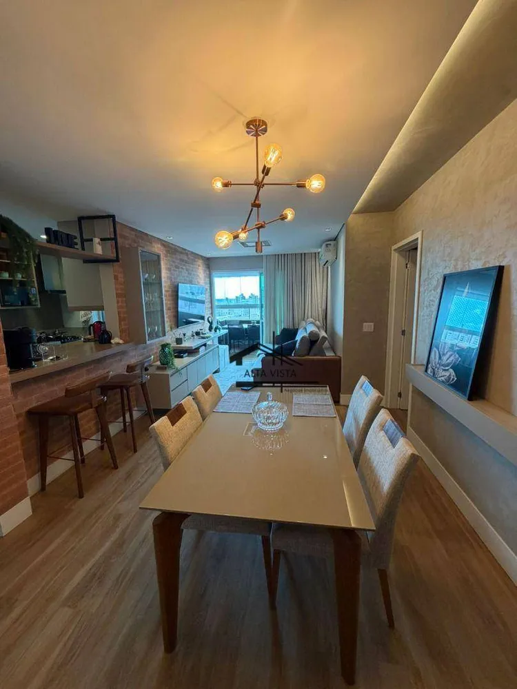 Apartamento, 3 quartos, 107 m² - Foto 2