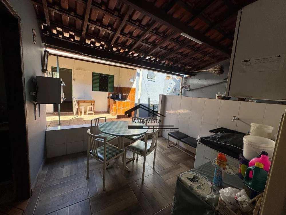 Casa, 3 quartos, 250 m² - Foto 12