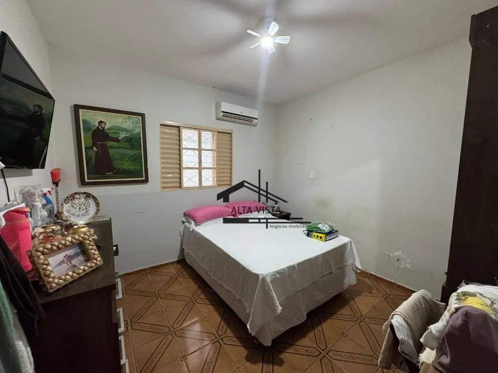 Casa, 3 quartos, 250 m² - Foto 8