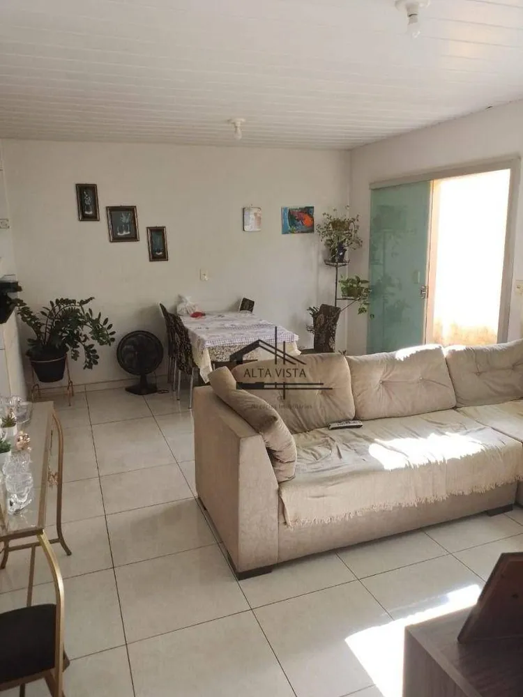 Casa, 3 quartos, 70 m² - Foto 1