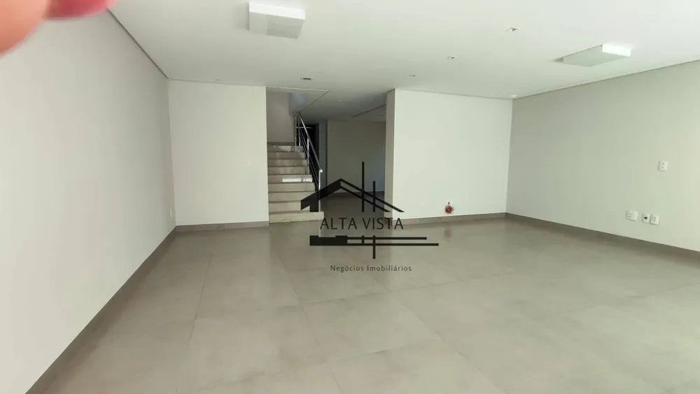 Sobrado, 4 quartos, 370 m² - Foto 1