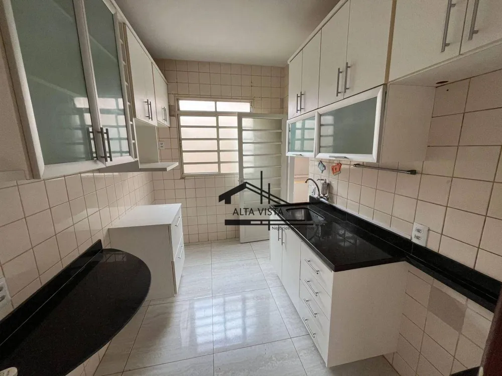Casa, 3 quartos, 101 m² - Foto 2