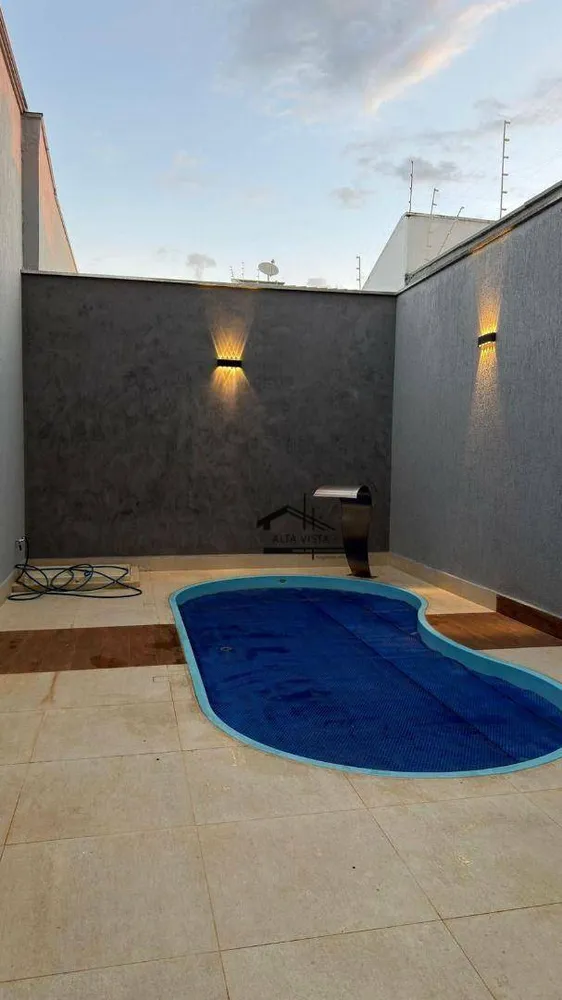 Casa, 3 quartos, 230 m² - Foto 2