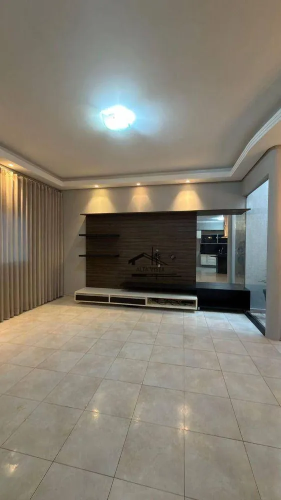 Casa, 3 quartos, 230 m² - Foto 4