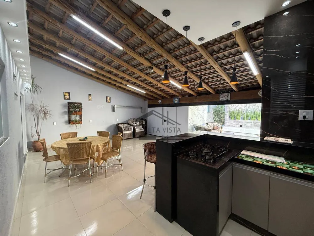 Casa, 3 quartos, 180 m² - Foto 2