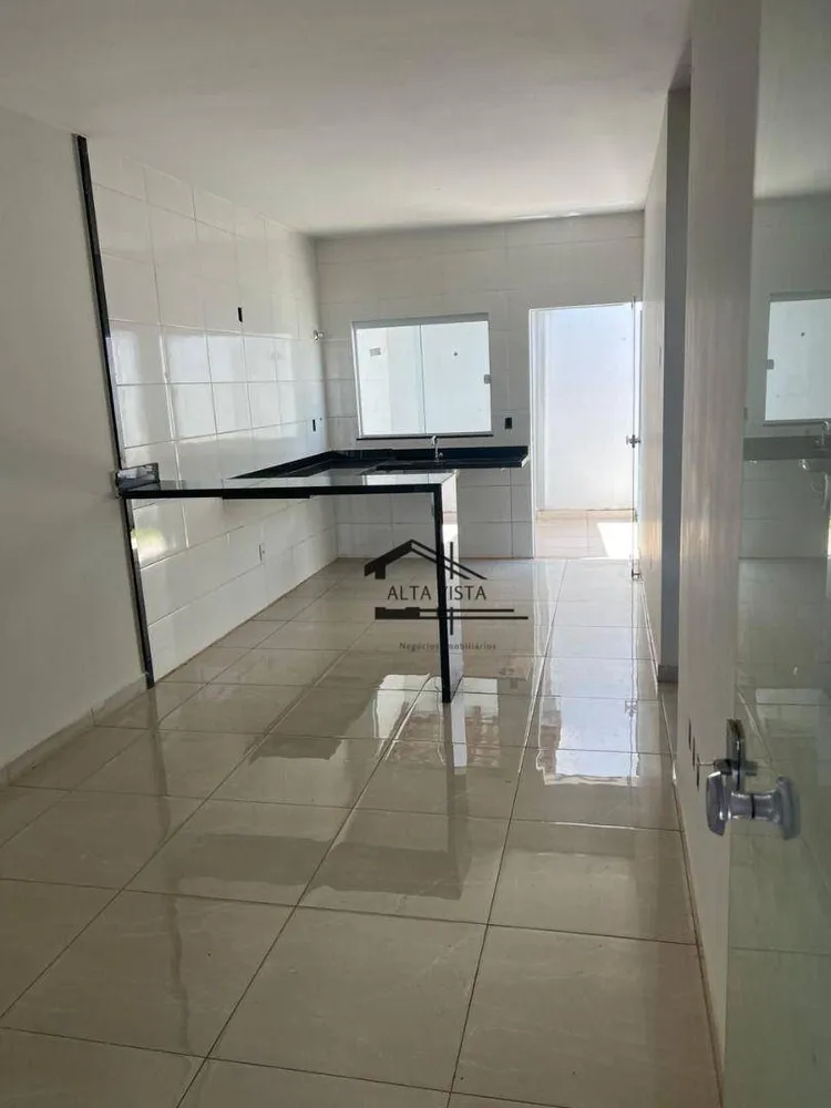 Casa, 2 quartos, 70 m² - Foto 1
