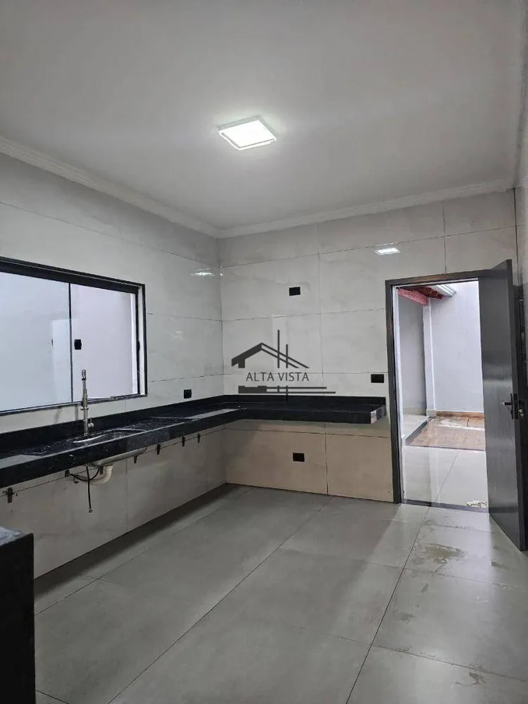 Casa, 2 quartos, 284 m² - Foto 1