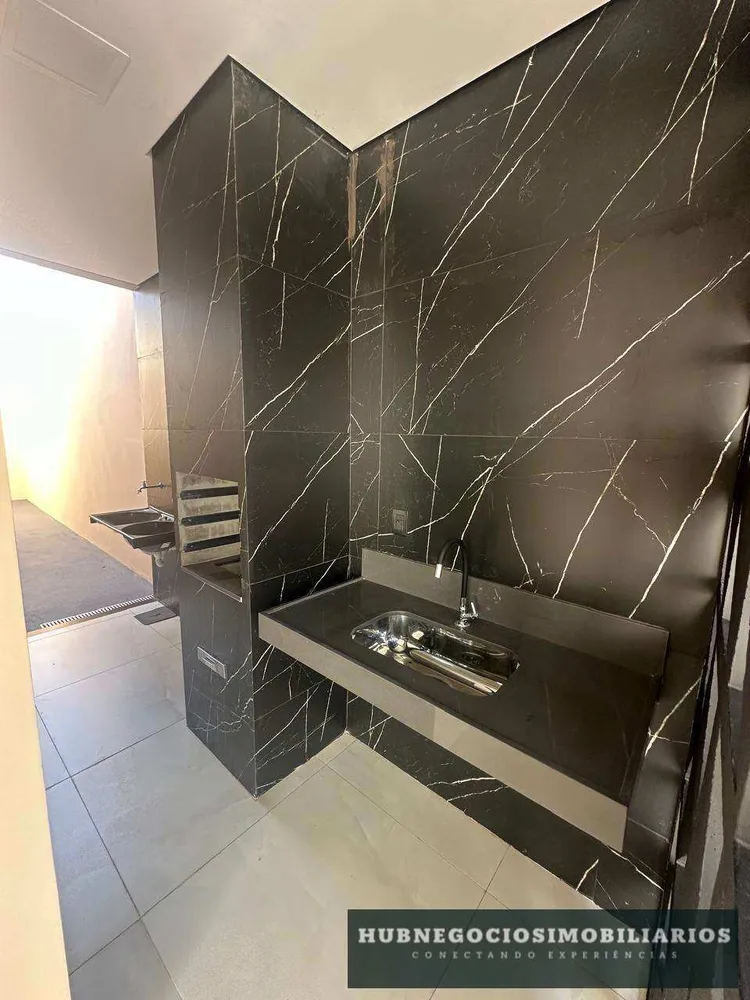 Casa, 3 quartos, 212 m² - Foto 2