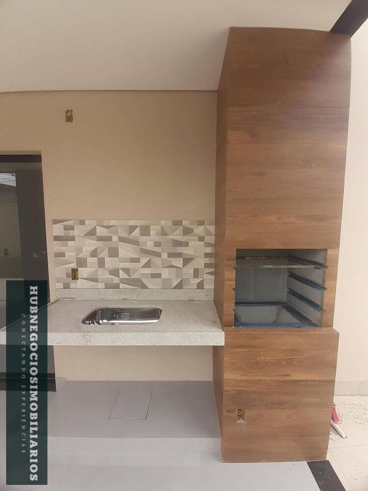 Casa à venda com 4 quartos, 210m² - Foto 5