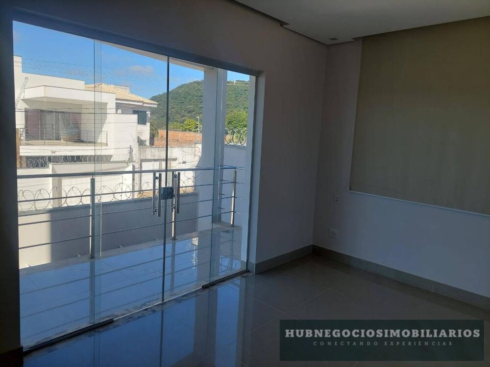 Casa à venda com 4 quartos, 350m² - Foto 7