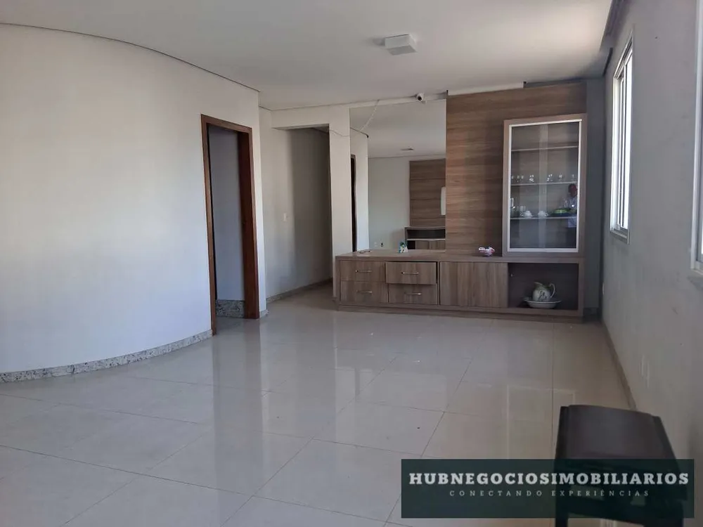 Apartamento, 3 quartos, 115 m² - Foto 2