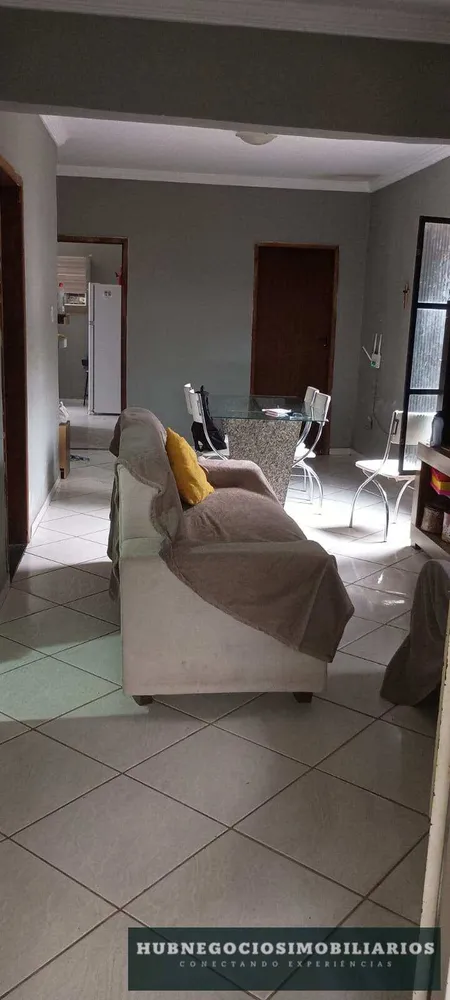 Casa, 3 quartos, 195 m² - Foto 1