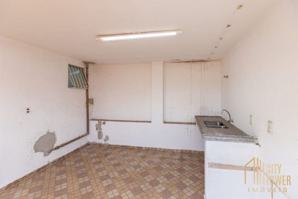 Casa, 4 quartos, 131 m² - Foto 2
