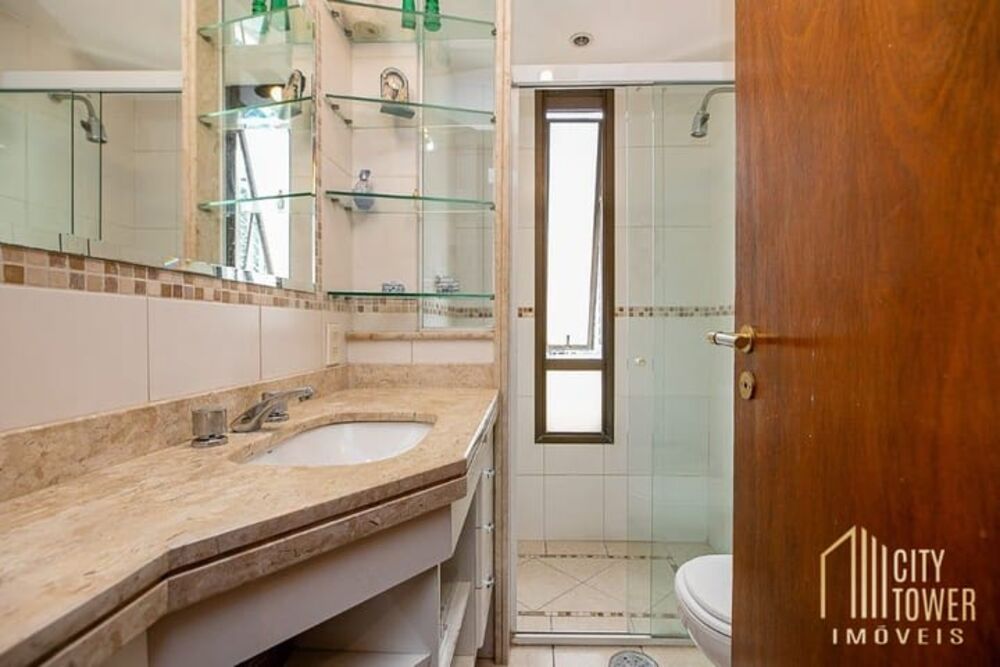 Apartamento, 3 quartos, 225 m² - Foto 2