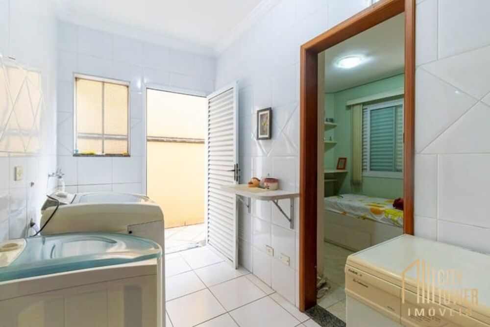 Casa, 4 quartos, 200 m² - Foto 11