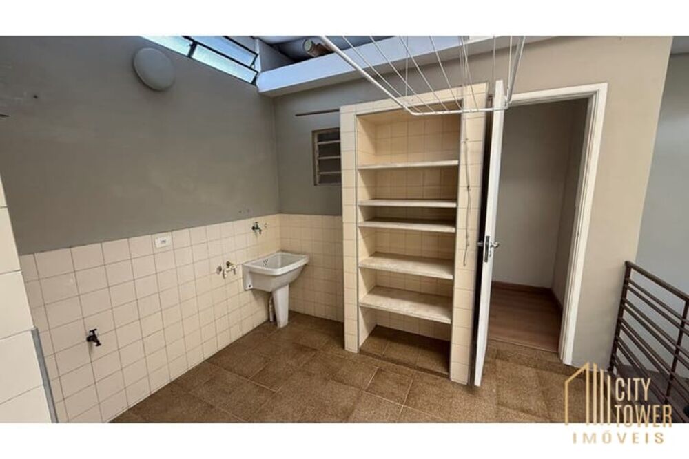 Casa, 4 quartos, 185 m² - Foto 1