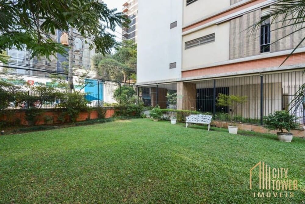 Apartamento, 3 quartos, 239 m² - Foto 1