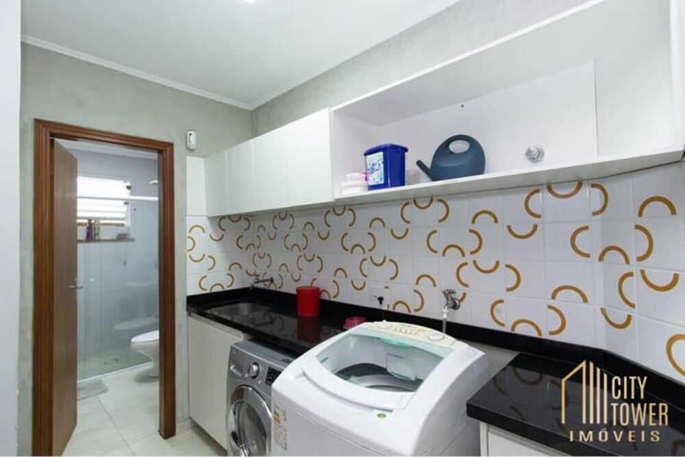 Casa à venda com 4 quartos, 314m² - Foto 4