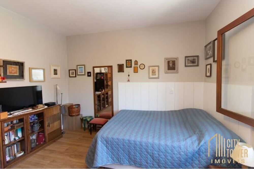 Casa à venda com 4 quartos, 314m² - Foto 12