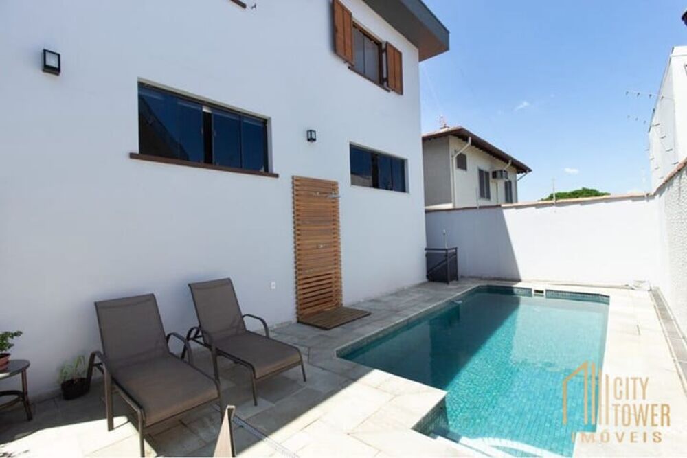 Casa à venda com 4 quartos, 314m² - Foto 5