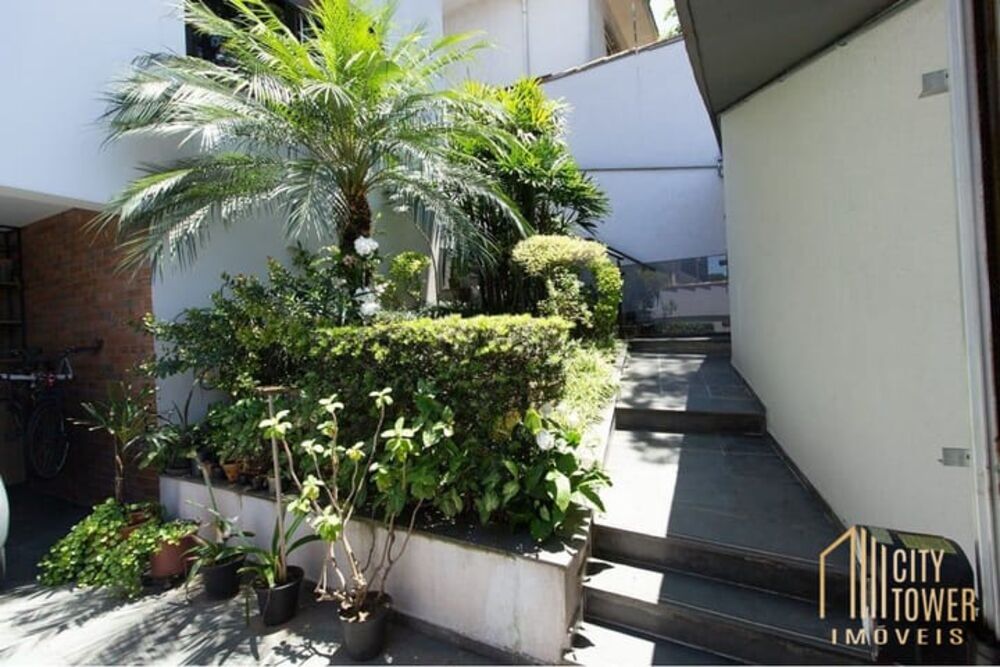 Casa à venda com 4 quartos, 314m² - Foto 6