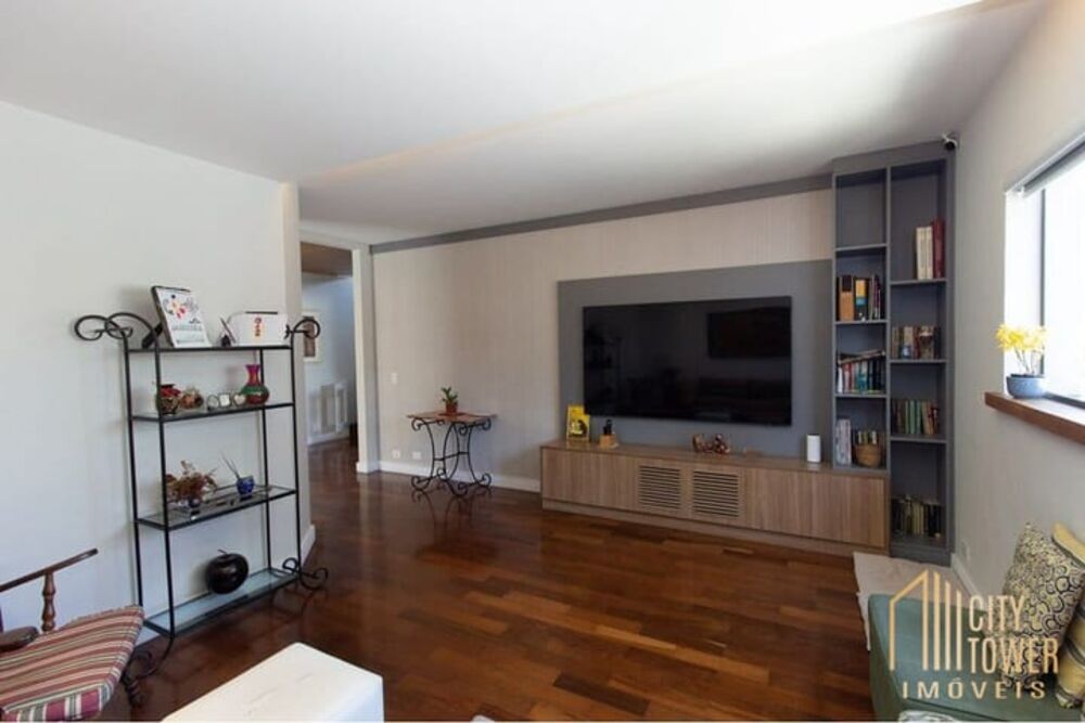 Casa à venda com 4 quartos, 314m² - Foto 9