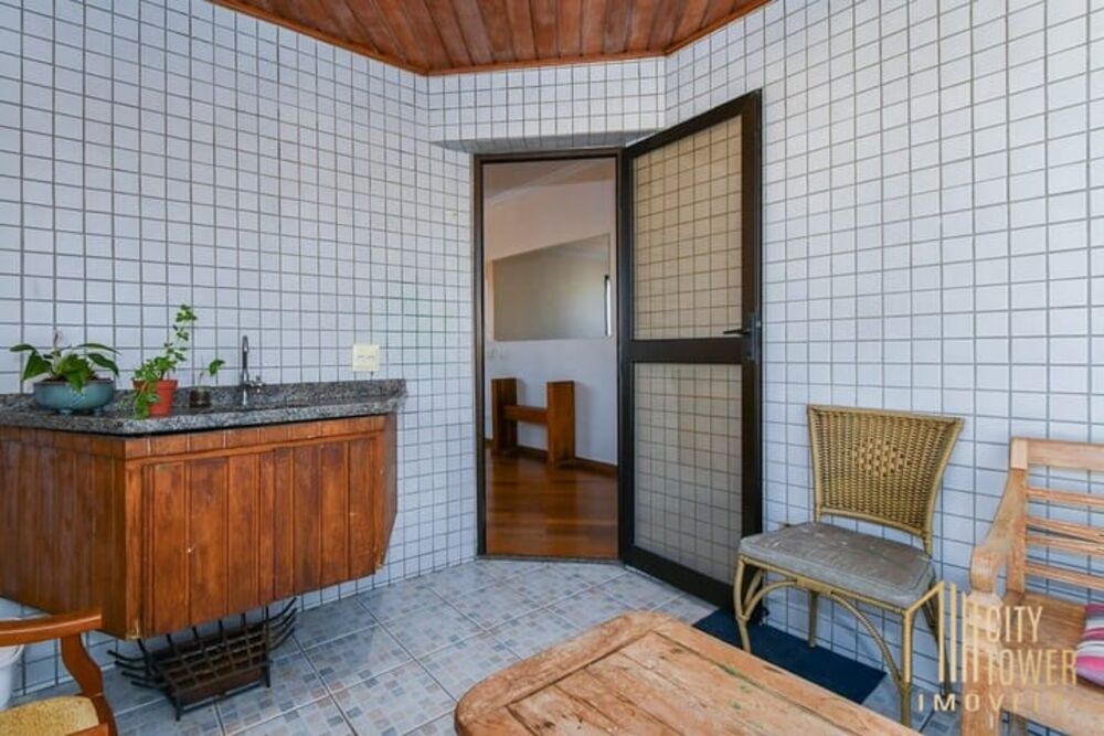 Apartamento à venda com 4 quartos, 200m² - Foto 5