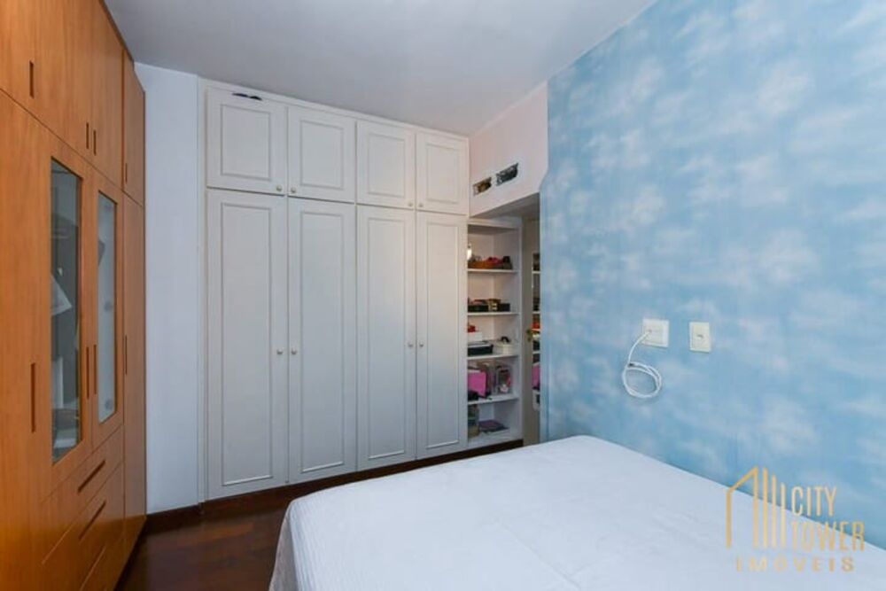 Apartamento à venda com 4 quartos, 200m² - Foto 10