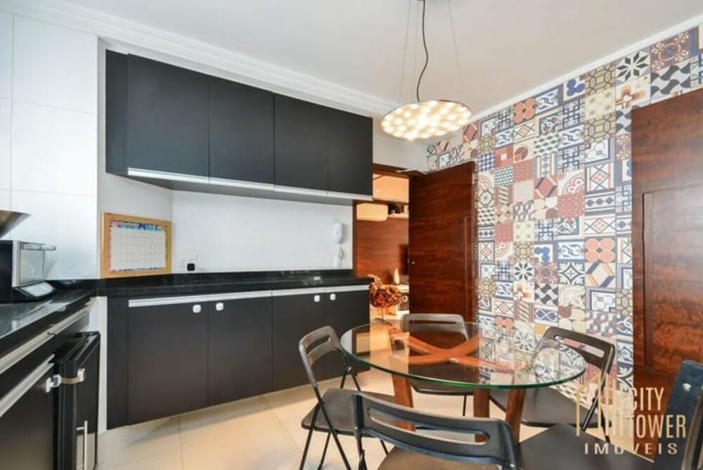 Apartamento à venda com 4 quartos, 172m² - Foto 1