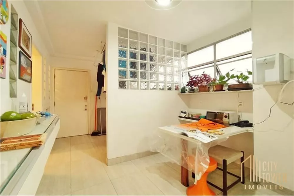 Apartamento à venda com 3 quartos, 172m² - Foto 2