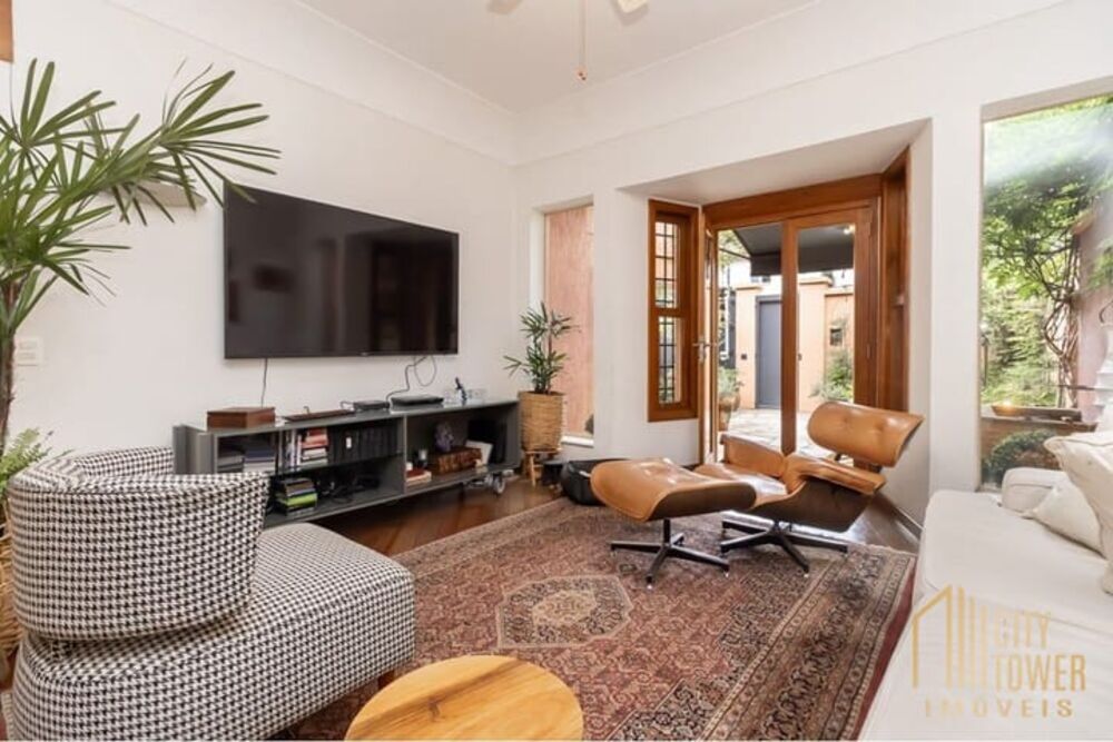 Casa, 4 quartos, 300 m² - Foto 1