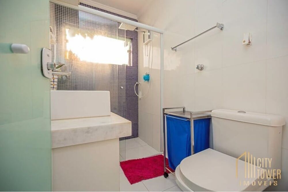 Casa, 5 quartos, 231 m² - Foto 2