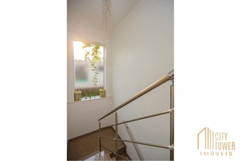 Casa, 5 quartos, 231 m² - Foto 4