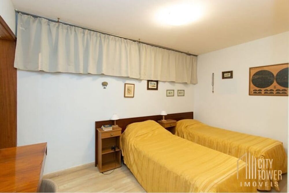 Casa, 5 quartos, 330 m² - Foto 1