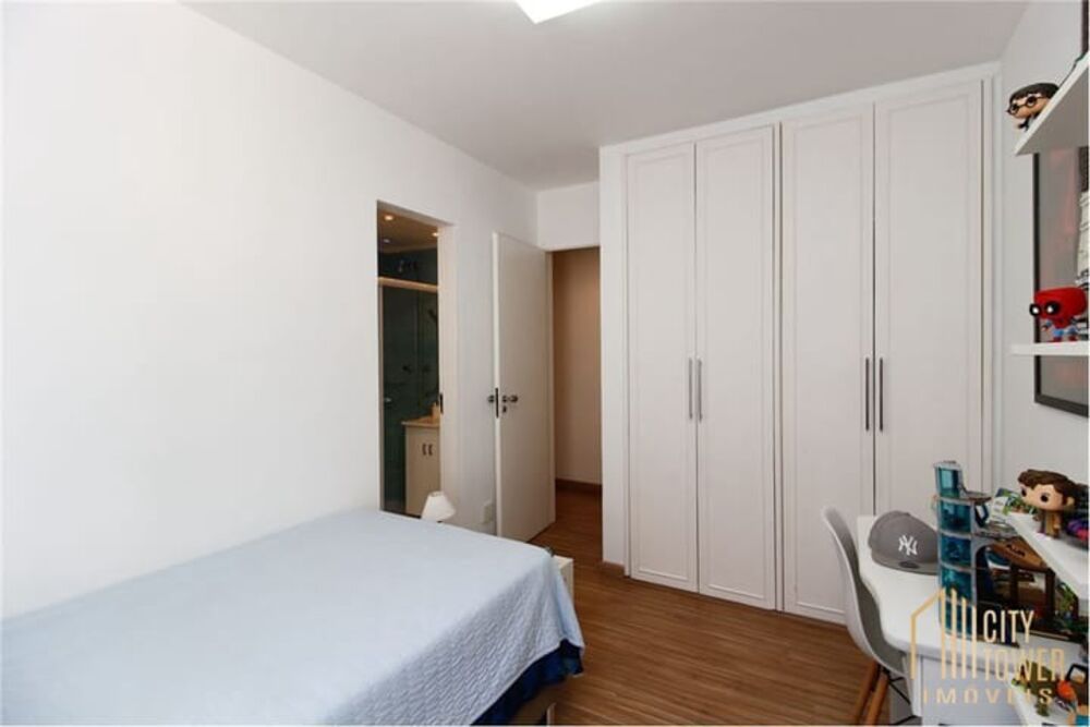 Apartamento à venda com 4 quartos, 138m² - Foto 1