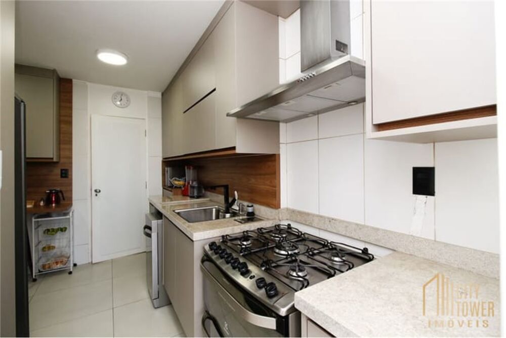 Apartamento à venda com 4 quartos, 138m² - Foto 3