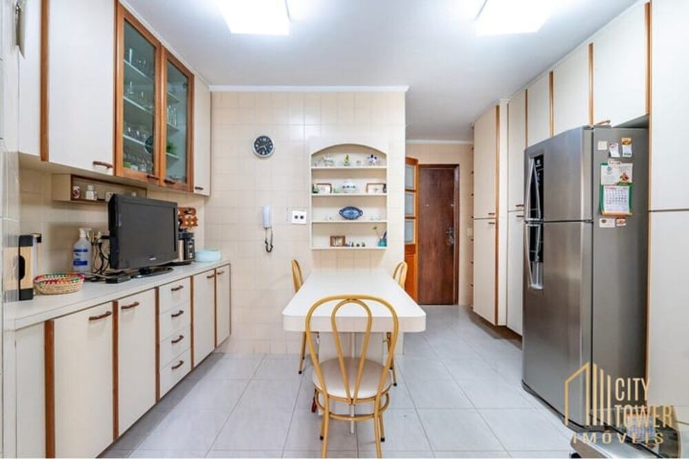 Apartamento, 3 quartos, 147 m² - Foto 1