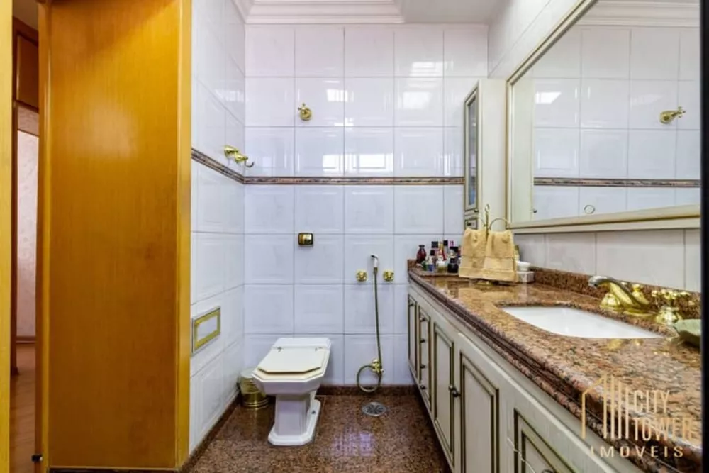 Apartamento à venda com 3 quartos, 182m² - Foto 8