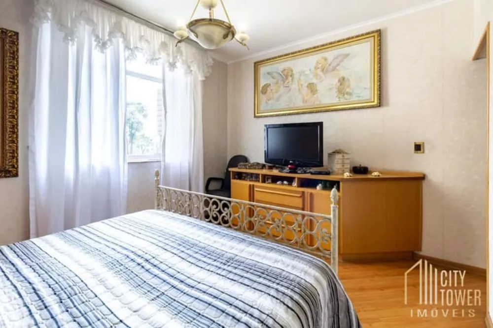 Apartamento à venda com 3 quartos, 182m² - Foto 4