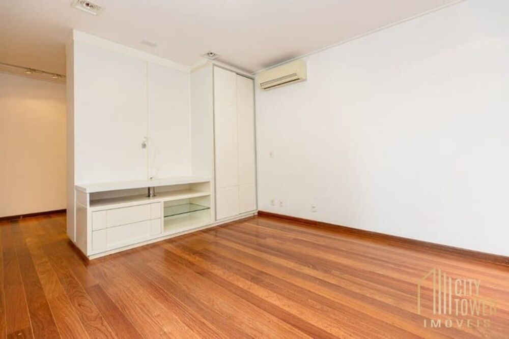 Apartamento, 3 quartos, 190 m² - Foto 2