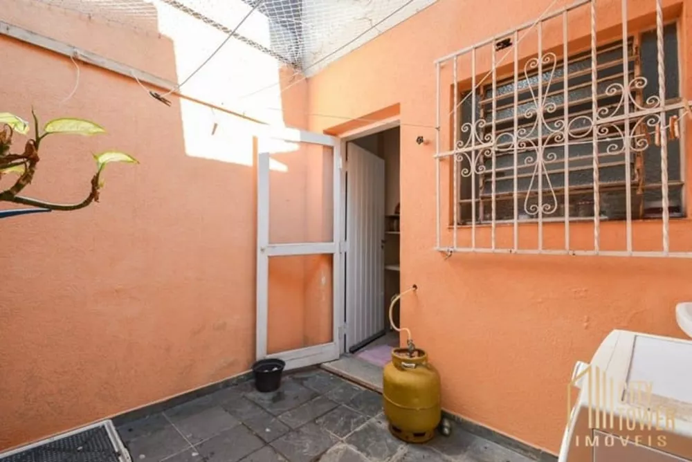 Casa à venda com 2 quartos, 100m² - Foto 2