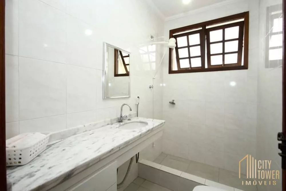 Casa à venda com 2 quartos, 94m² - Foto 12