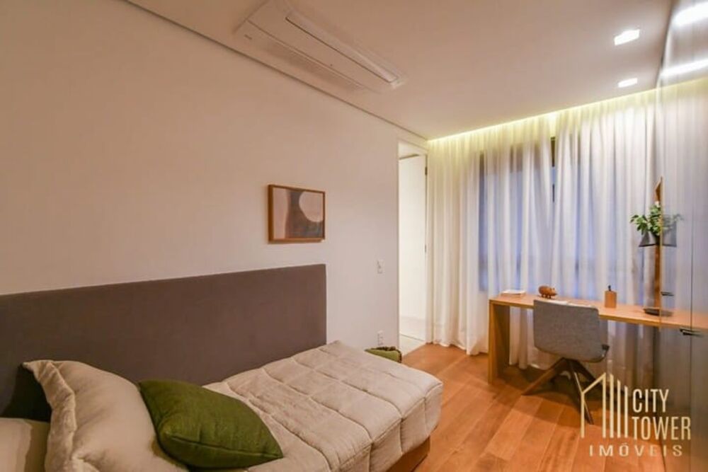Apartamento, 3 quartos, 213 m² - Foto 2