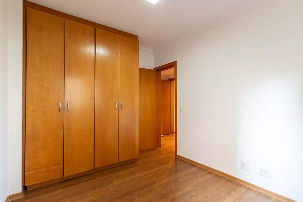 Apartamento à venda com 3 quartos, 110m² - Foto 1